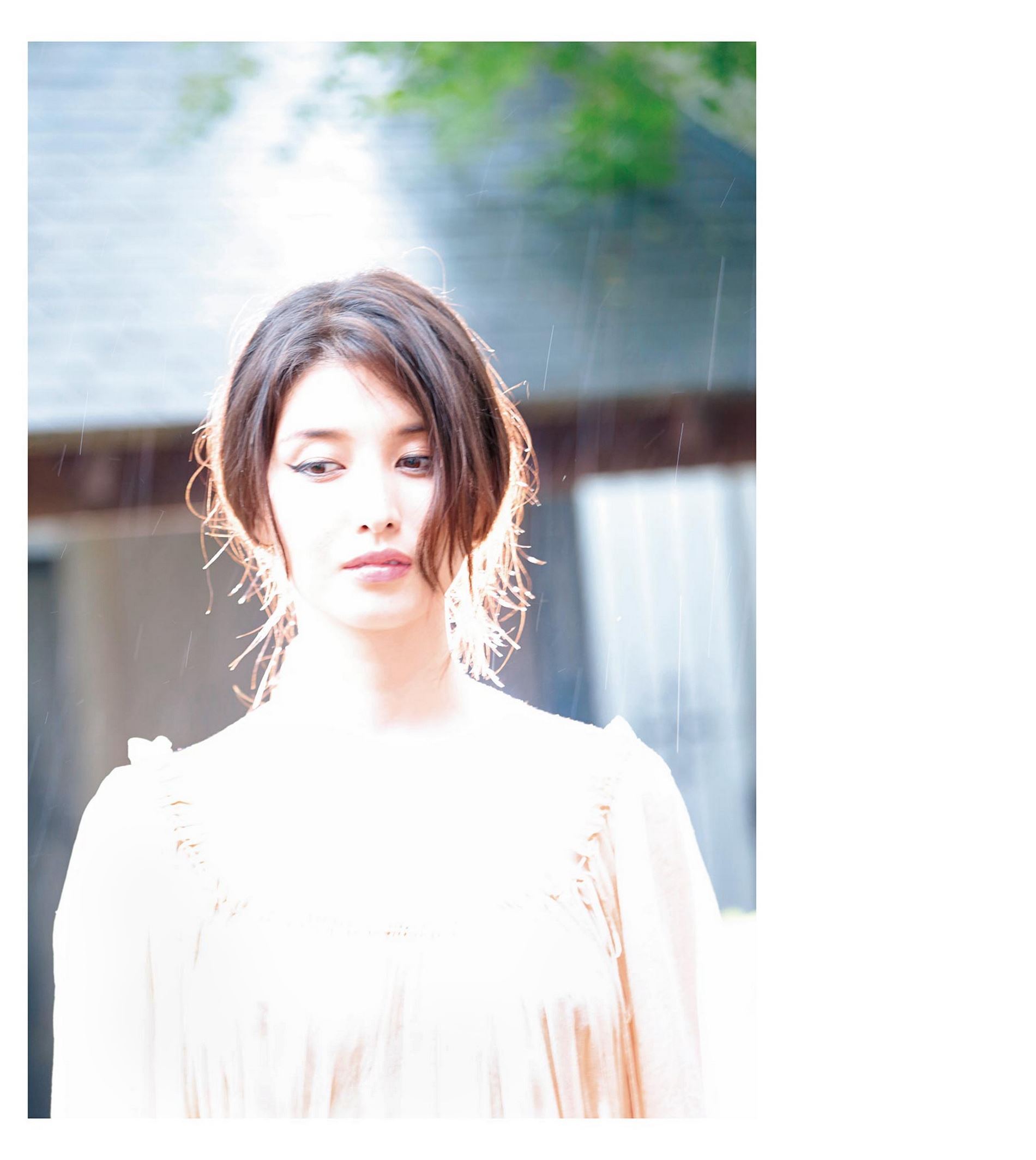 橋本マナミ写真集 『MANAMI BY KISHIN』(2014.12.08)